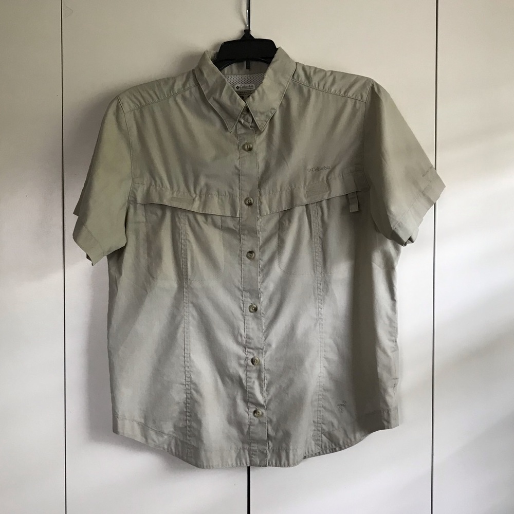 Columbia Womens Khaki Vented Shirt Size Small